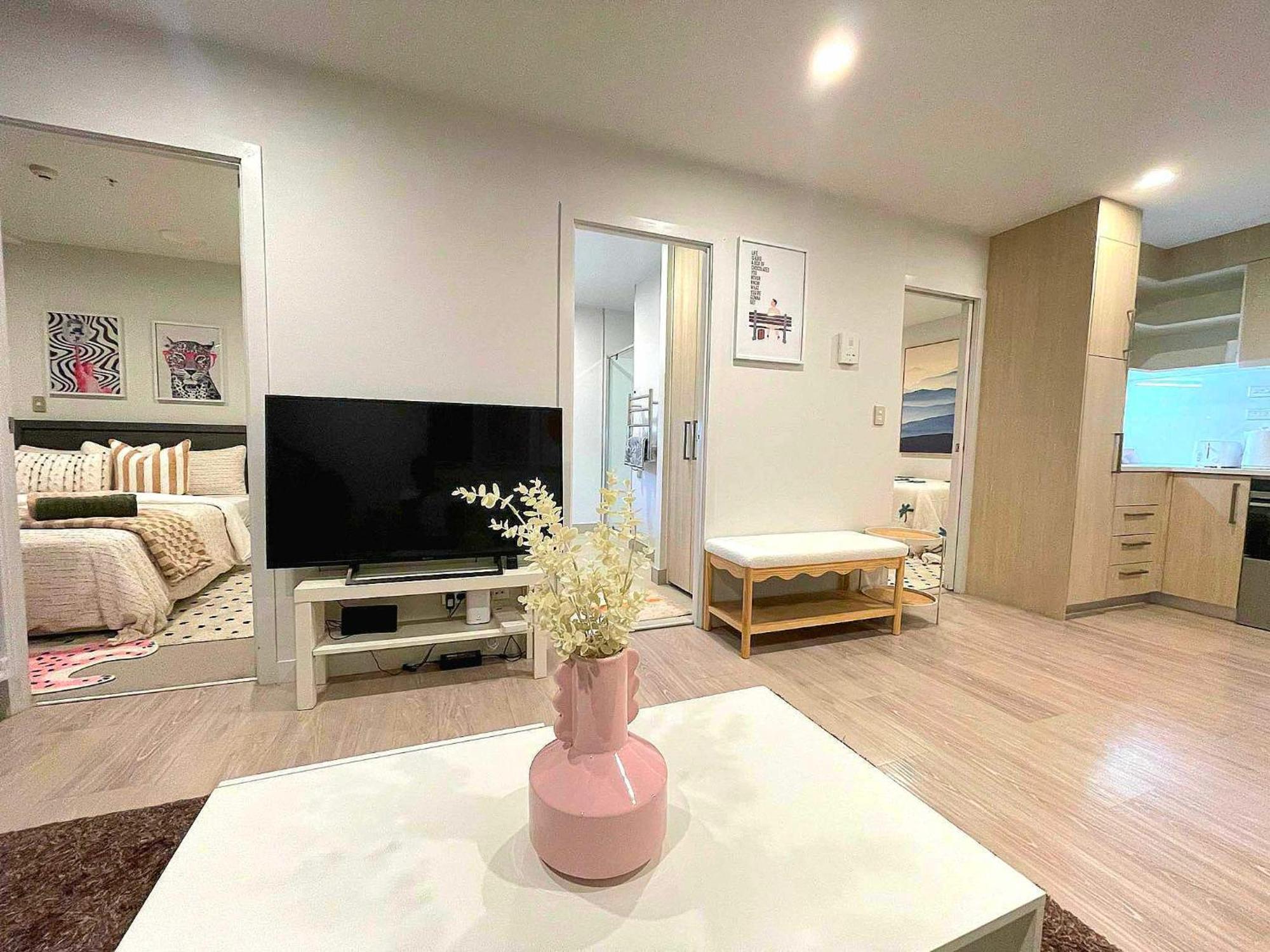 Apartment Sky Tower Just Next Door Free Parking Auckland